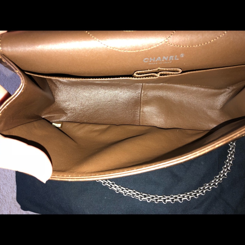 Chanel reissue handbag excellent condition - Picture 4 of 4
